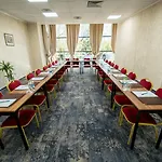 Class 4* Bucureşti