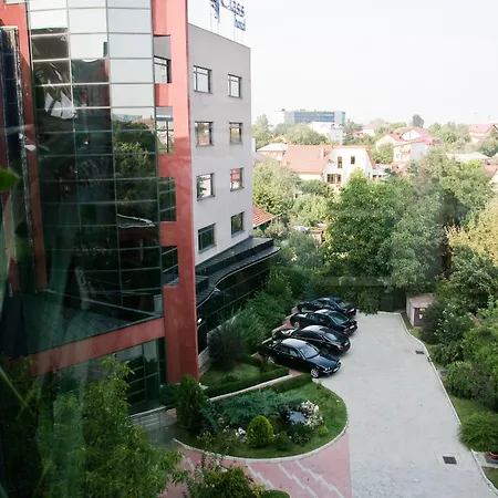 Class 4* Бухарест