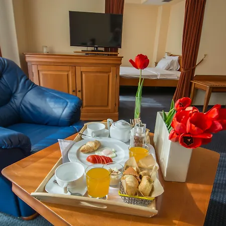 Class 4* Бухарест