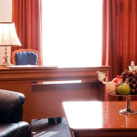 Class 4* Βουκουρέστι